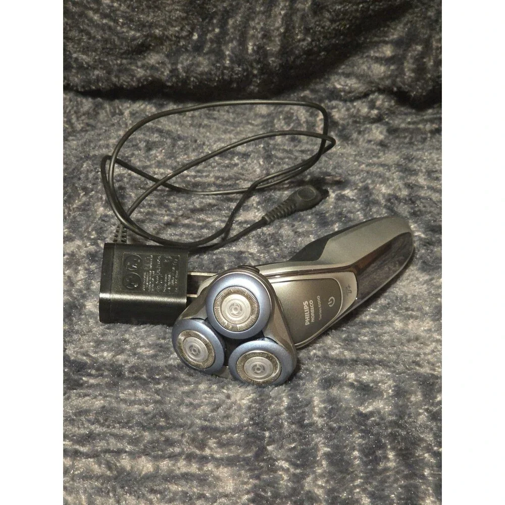 Philips Norelco Series 6000 Wet/Dry Electric Shaver S6540 w/Power Cord, Tested